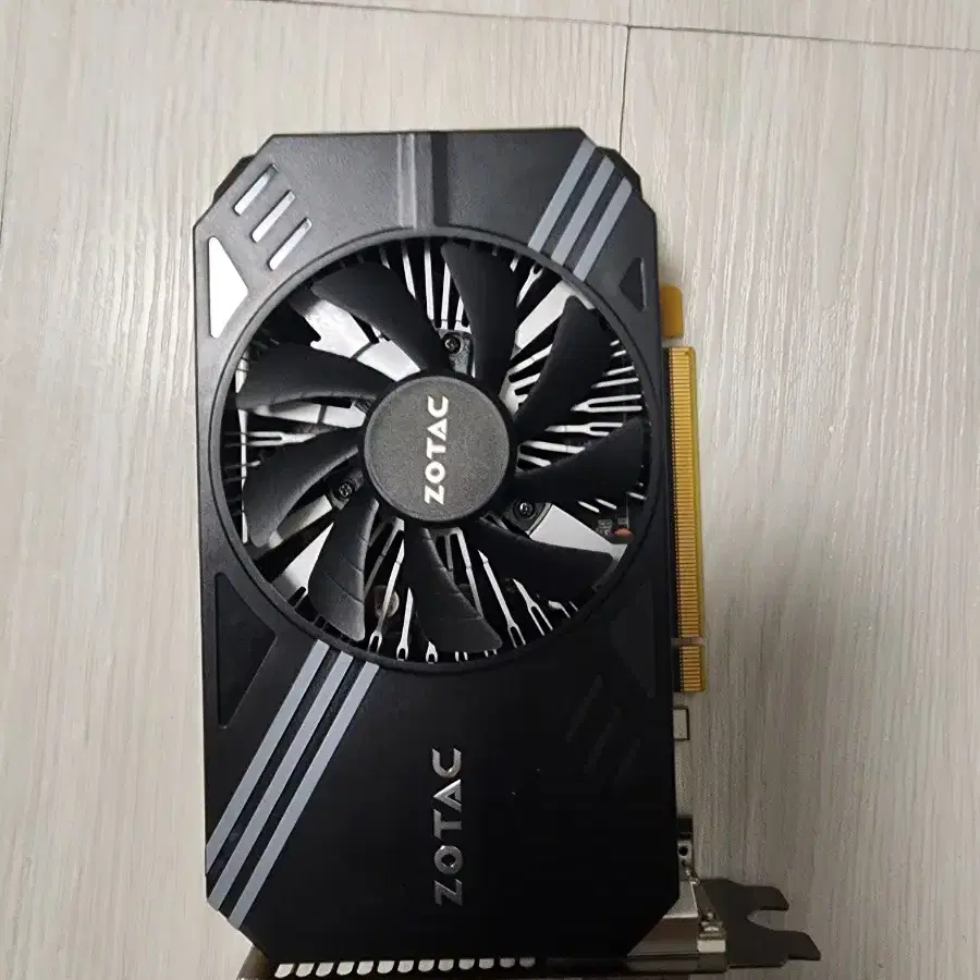 GTX950 팝니다.