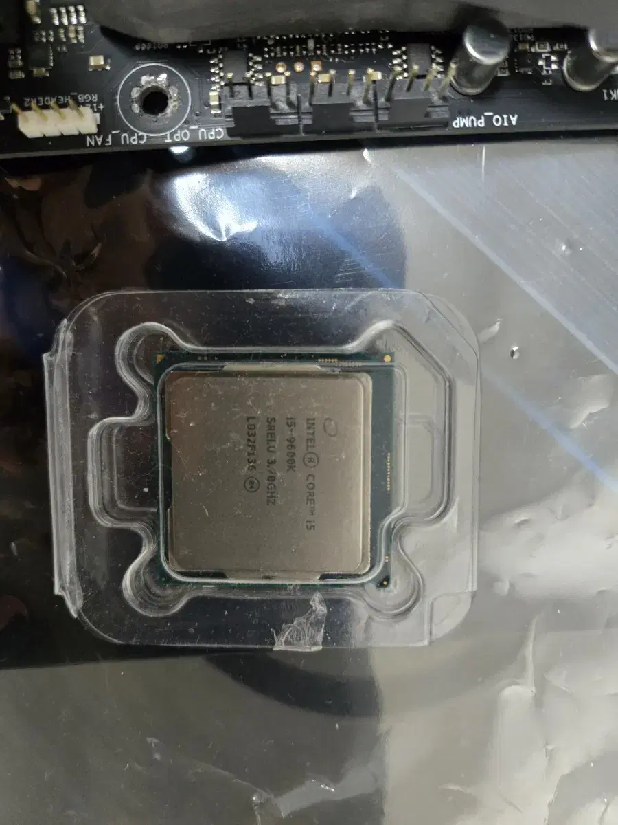 고장 cpu i5 9600k & asus 막시무스 히어로x 셋 팔아요