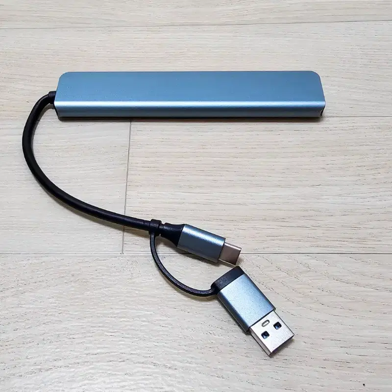 멀티 카드리더기 및 허브_USB 3.0 & USB C to 8 in 1