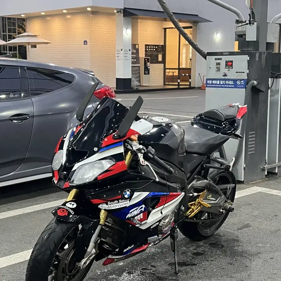 BMW S1000RR