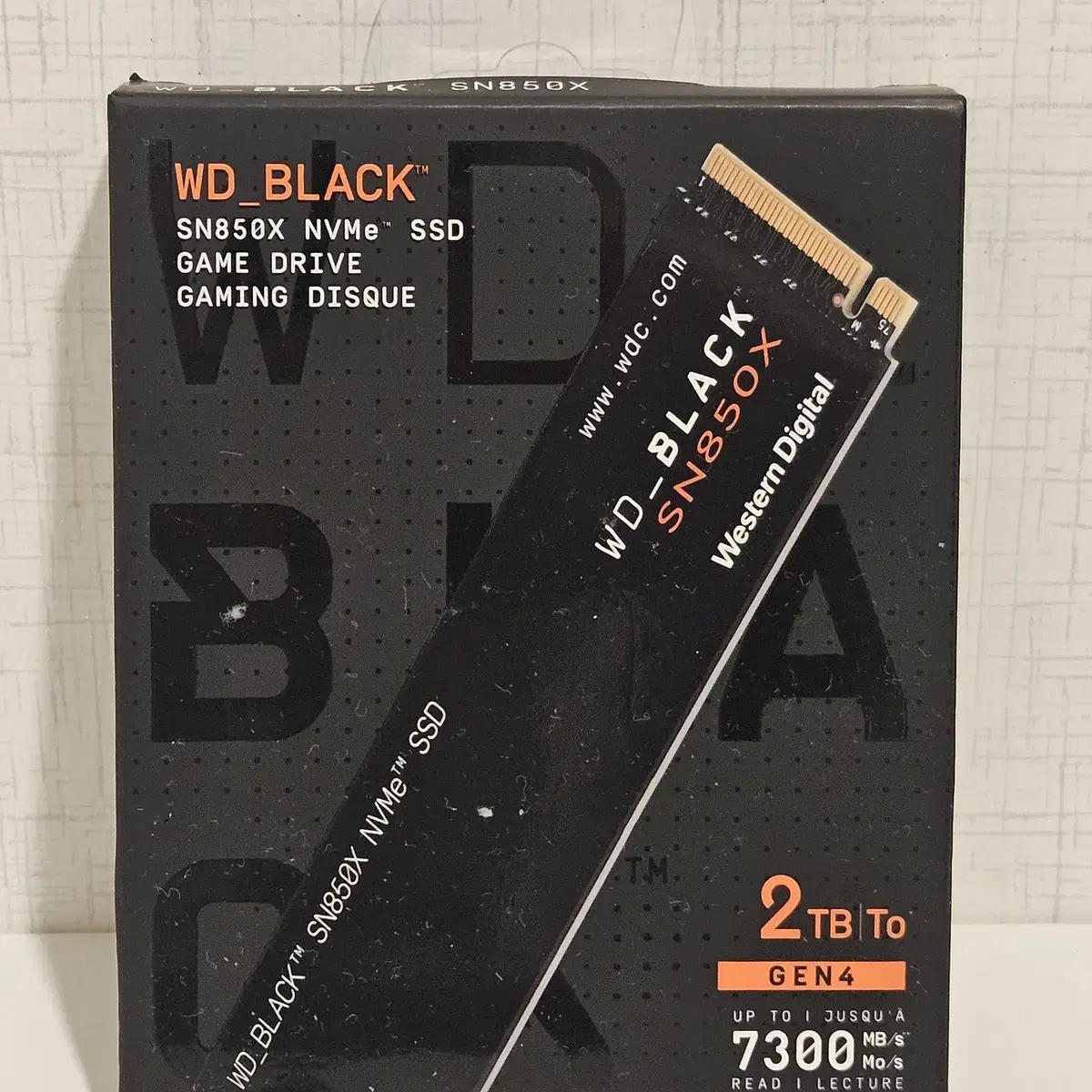 웨스턴디지털 WD BLACK SN850X 2TB SSD 팝니다.