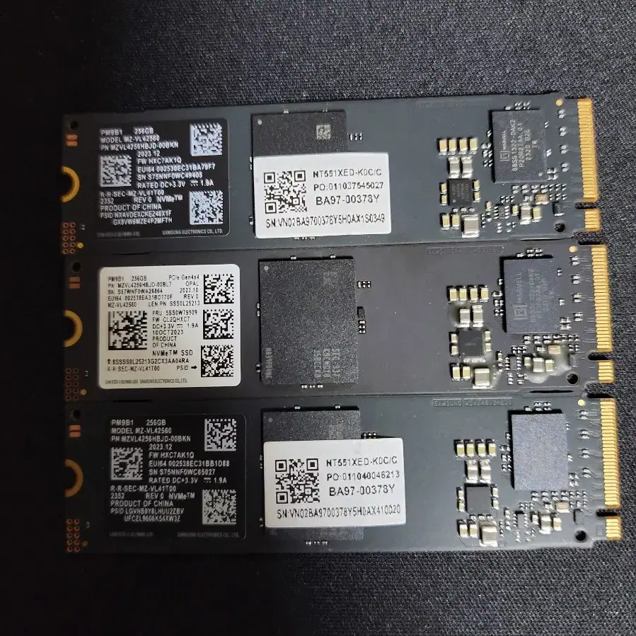 PM9B1 256GB