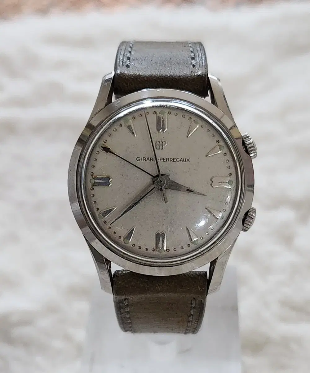 # 207 )  GIRARD PERREGAUX ALARM WATCH