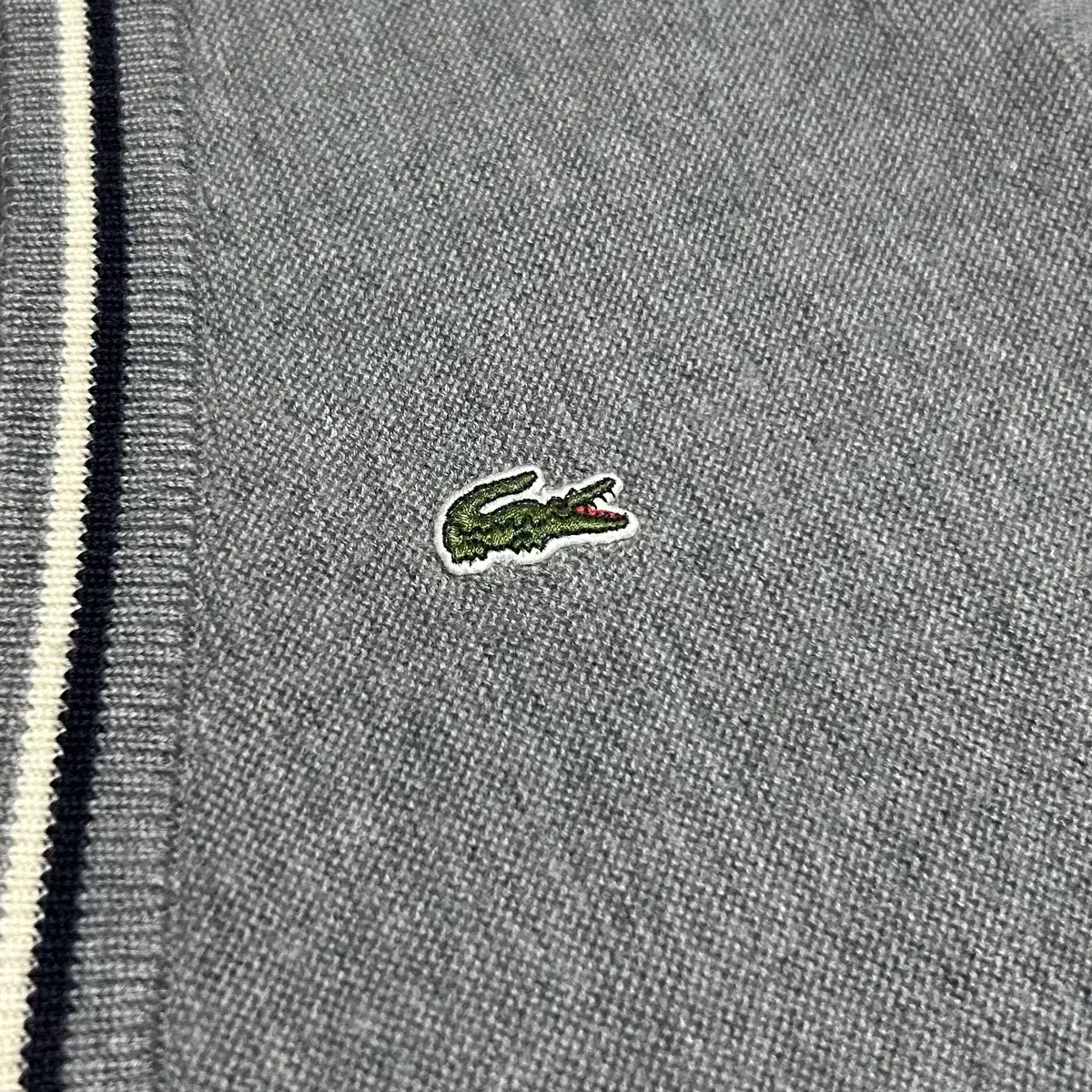 [ L ] Lacoste 라코스테 슬림핏 울 니트 가디건