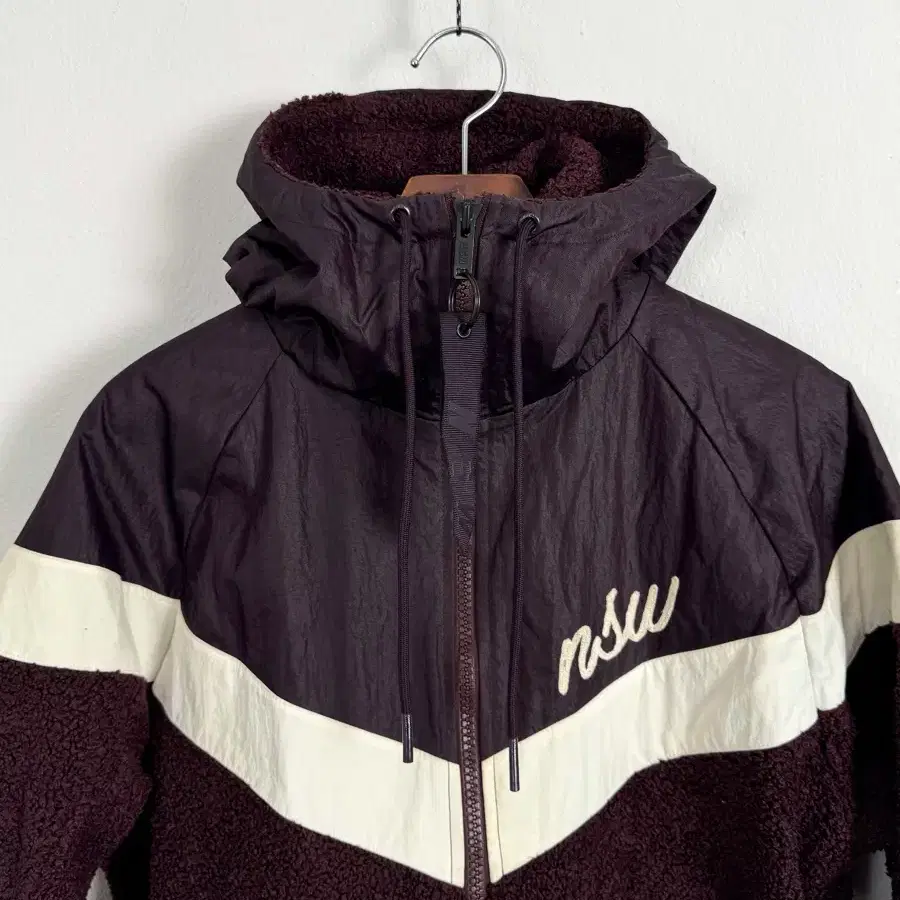 nike sherpa hooded jacket