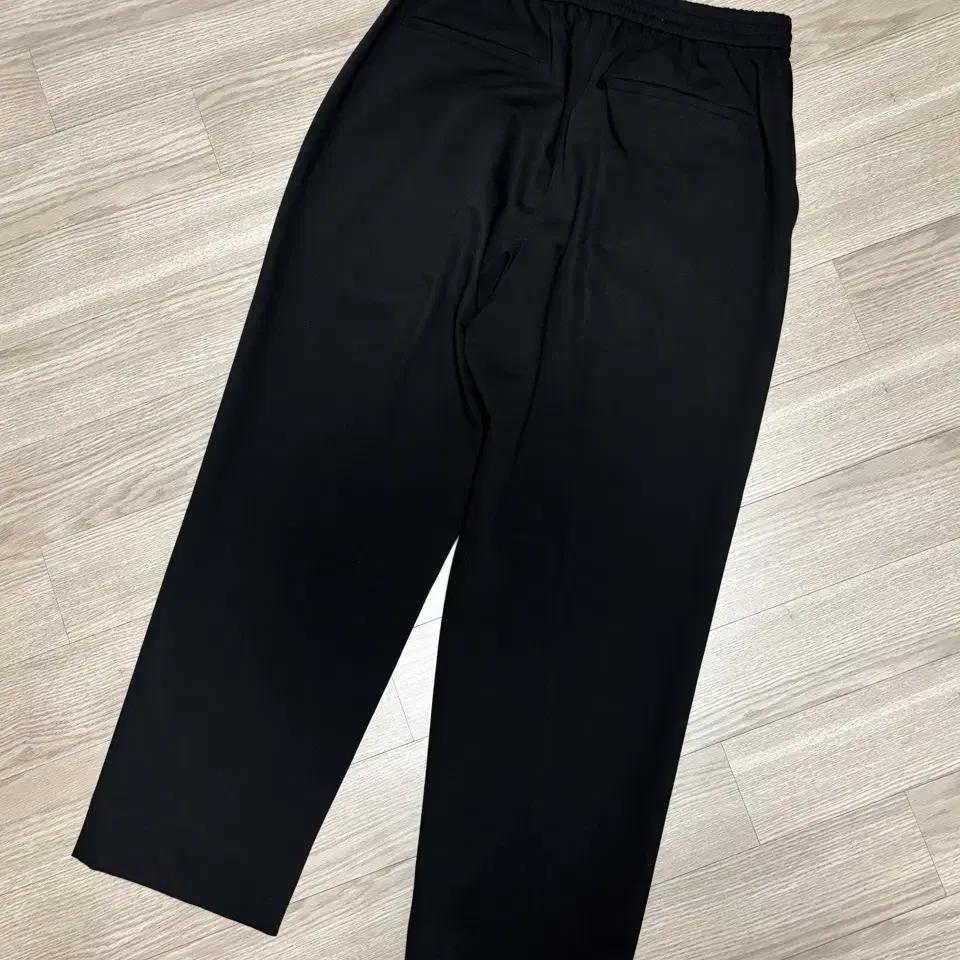 247시리즈 WIDE FIT PANTS (thermolite) 밴딩슬랙스