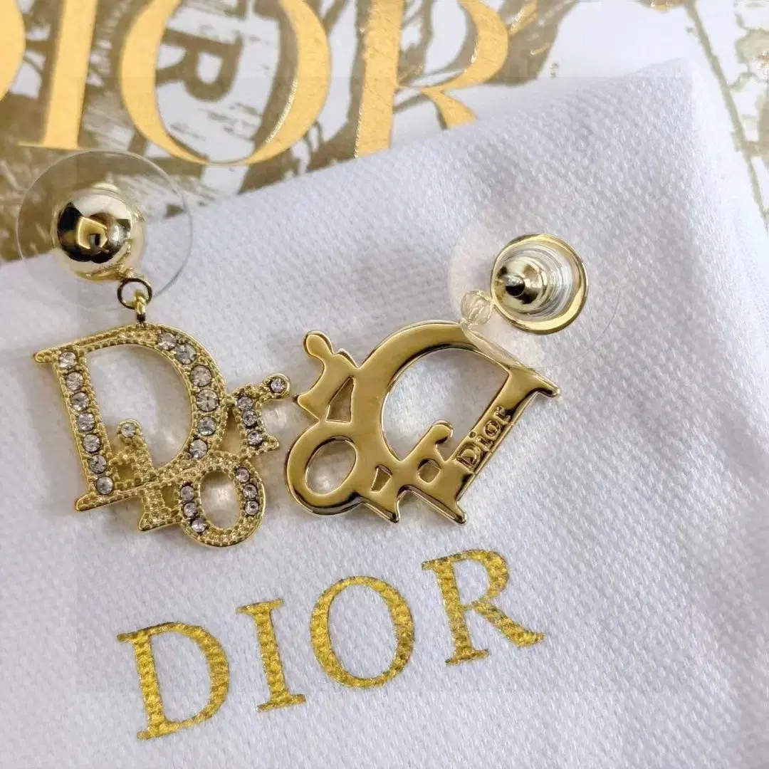 DIOR 디오르 귀걸이 정품