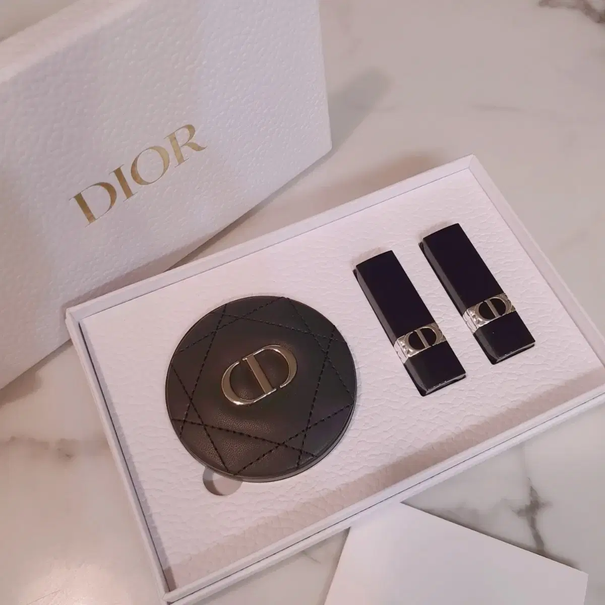 Dior velvet mirror set