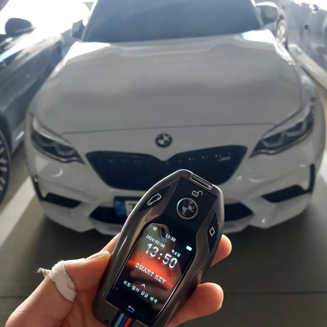 BMW 전연식 전모델 차량키 디지털키 개조, 원격제어 및 근접도어 추가