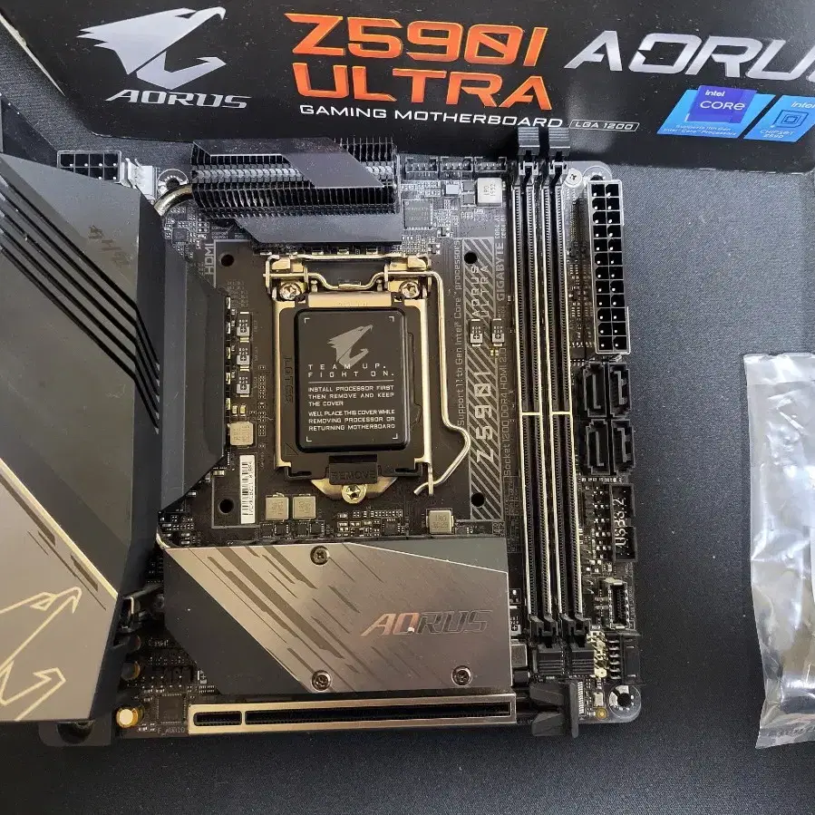 컴퓨터 메인보드 GIGABYTE Z590I AORUS ULTRA