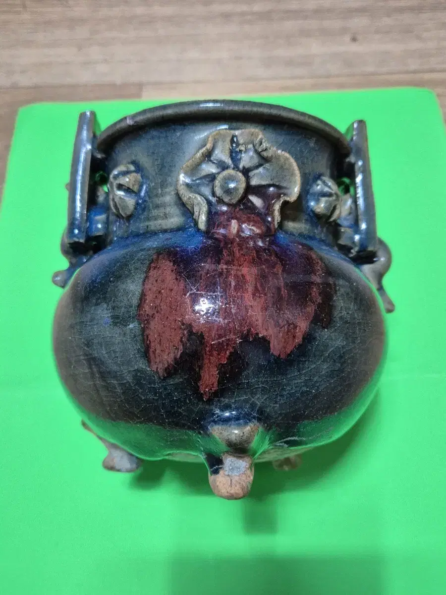 Winwin,,Yangyi Yanggakhwamun Samyok Gyunyo Incense Burner