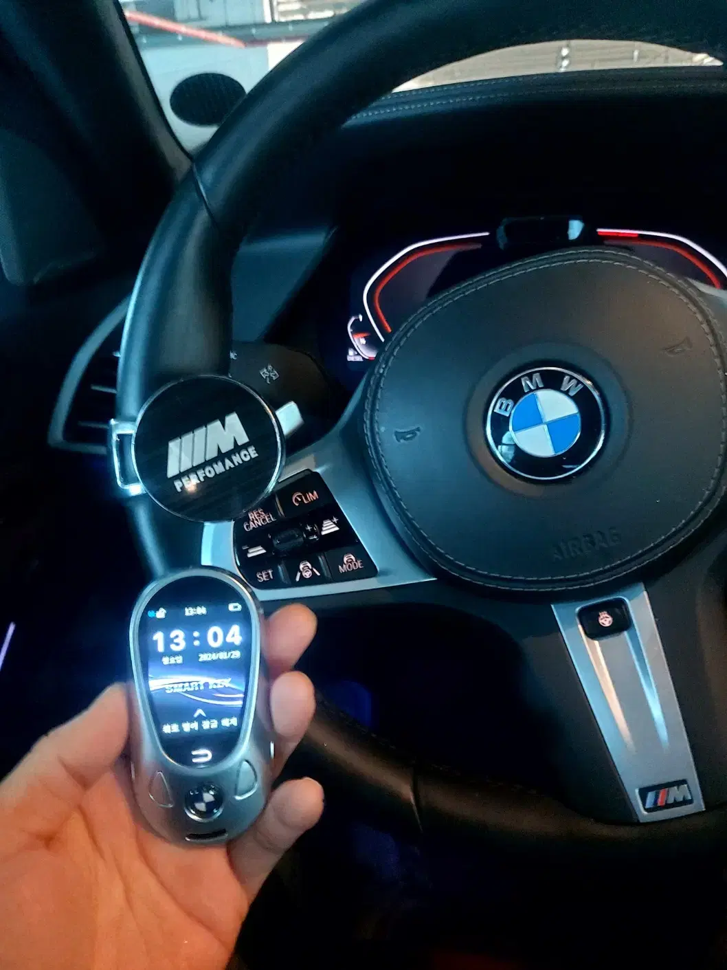 BMW 전연식 전모델 차량 디지털키 개조, 원격시동 근접도어 기능추가