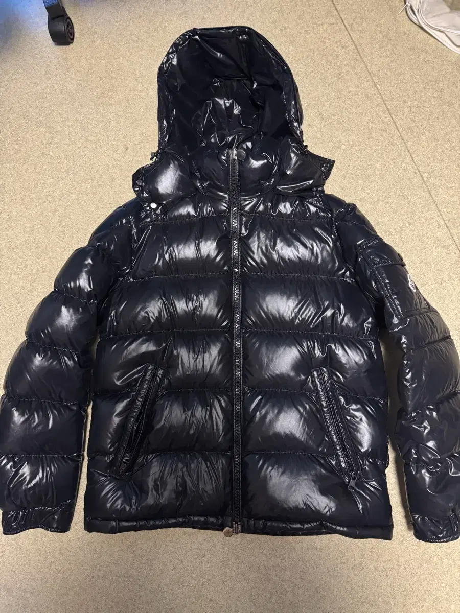 Moncler maya Black size 3