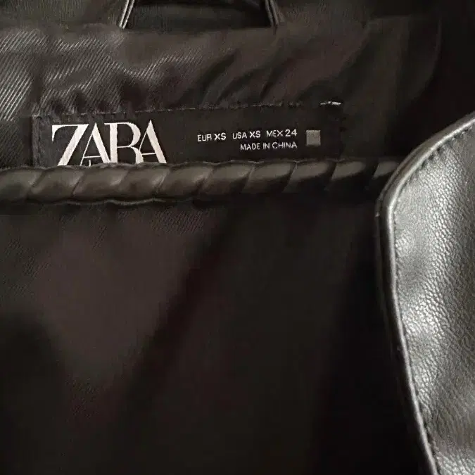 ZARA 가죽자켓