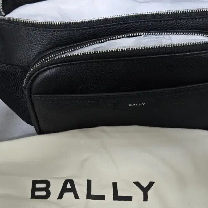 BALLY 클러치백