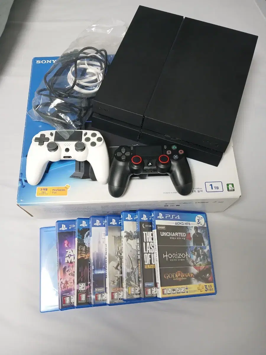 PS4 플스4 1테라(박스있음)+게임7가지