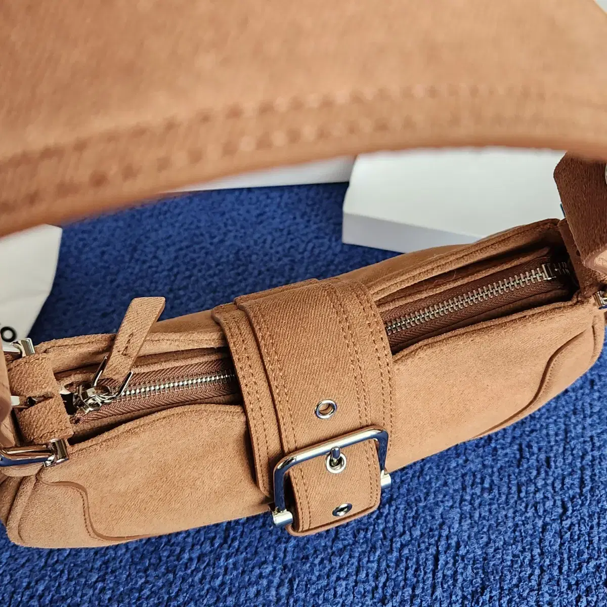 오소이 가방 HOBO BROCLEDENIM CAMEL BROWN