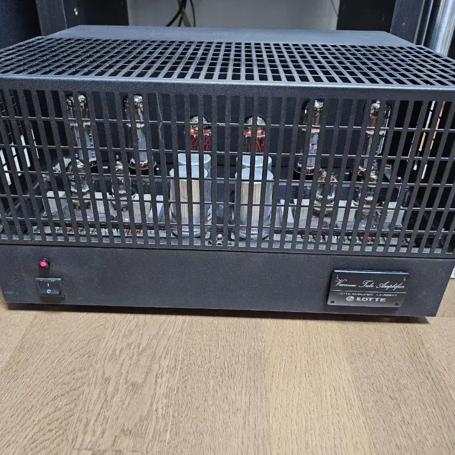 롯데진공관 LA-225VT 앰프