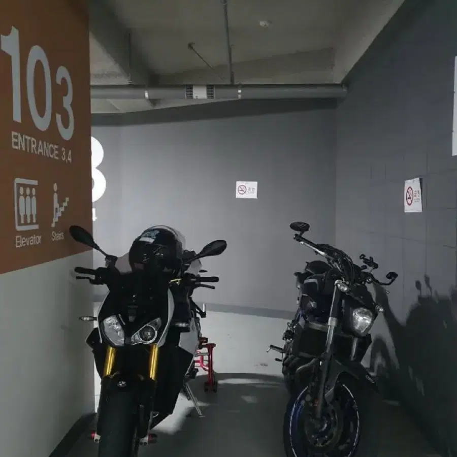 Bmw s1000r 14년식 5만9천