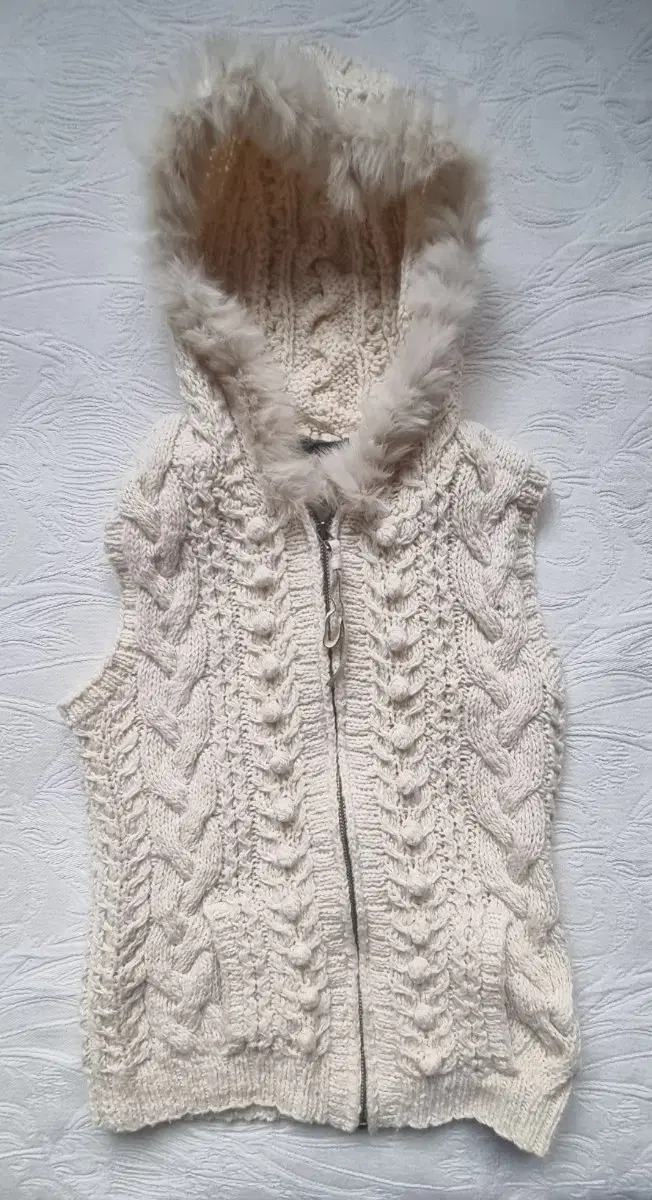 Vintage Mori Girl Gyaru Moonlit Fur Knit Vest in Llew