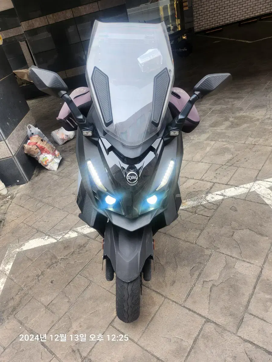 크루심 알파 300cc 22년식 판매합니다