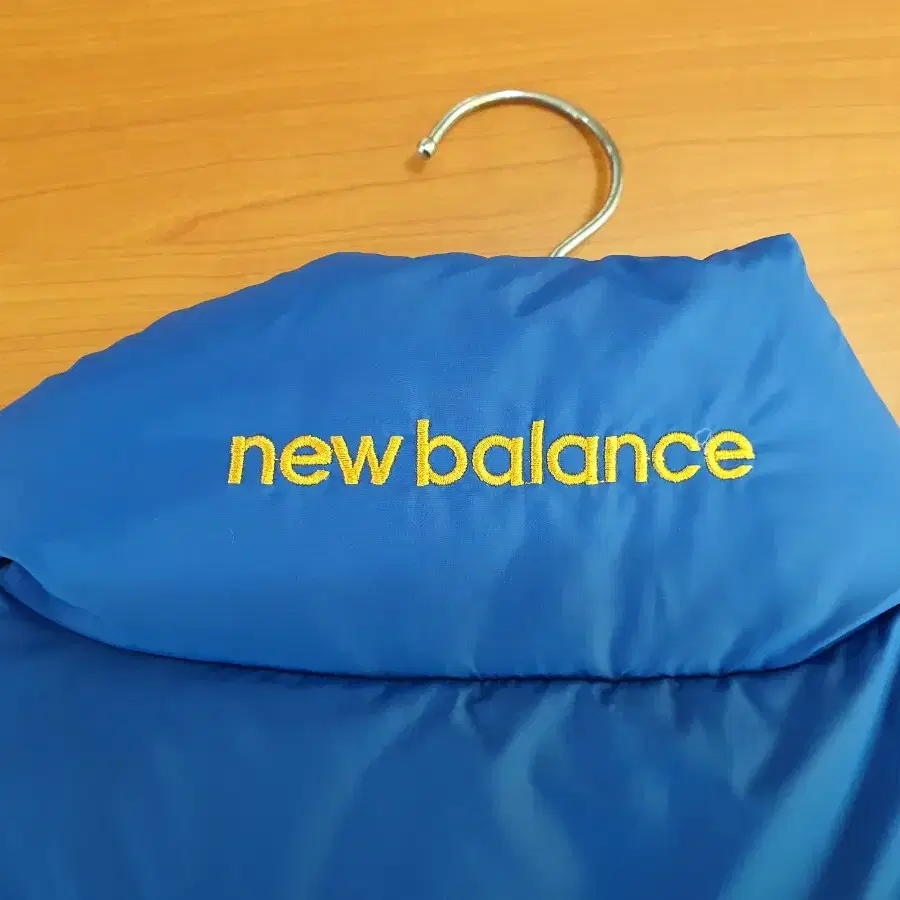 newbalance 뉴발란스 거위털 투톤 패딩조끼