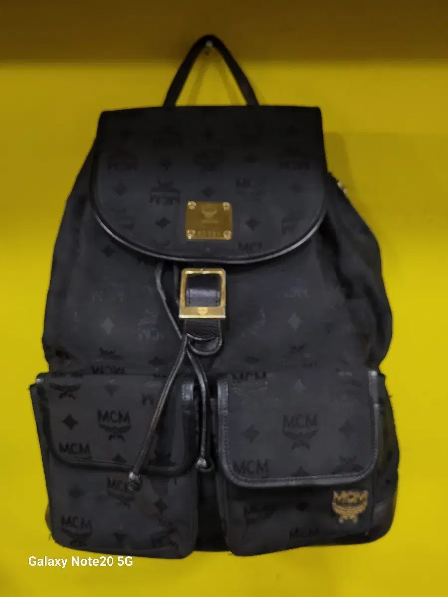 정품 MCM 백팩