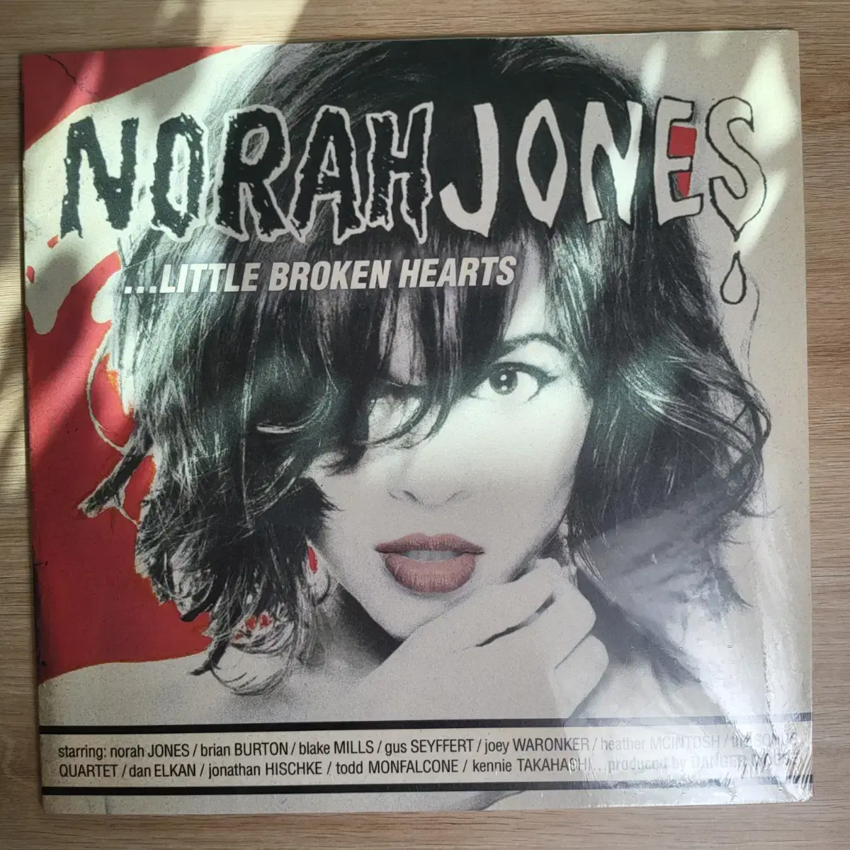 Norah Jones 노라 존스 Little Broken Hearts