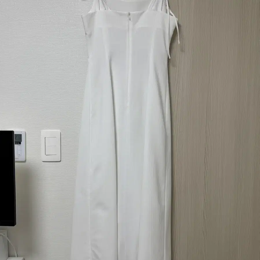 플로움 Ribbon Sleeveless Dress(화이트 컬러, S 사이