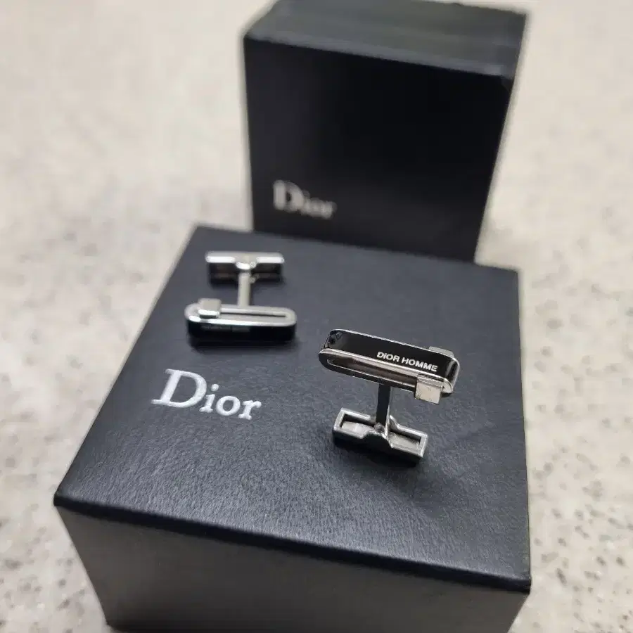 DIOR HOMME 디올옴므 블랙타이 커프스링크 버튼