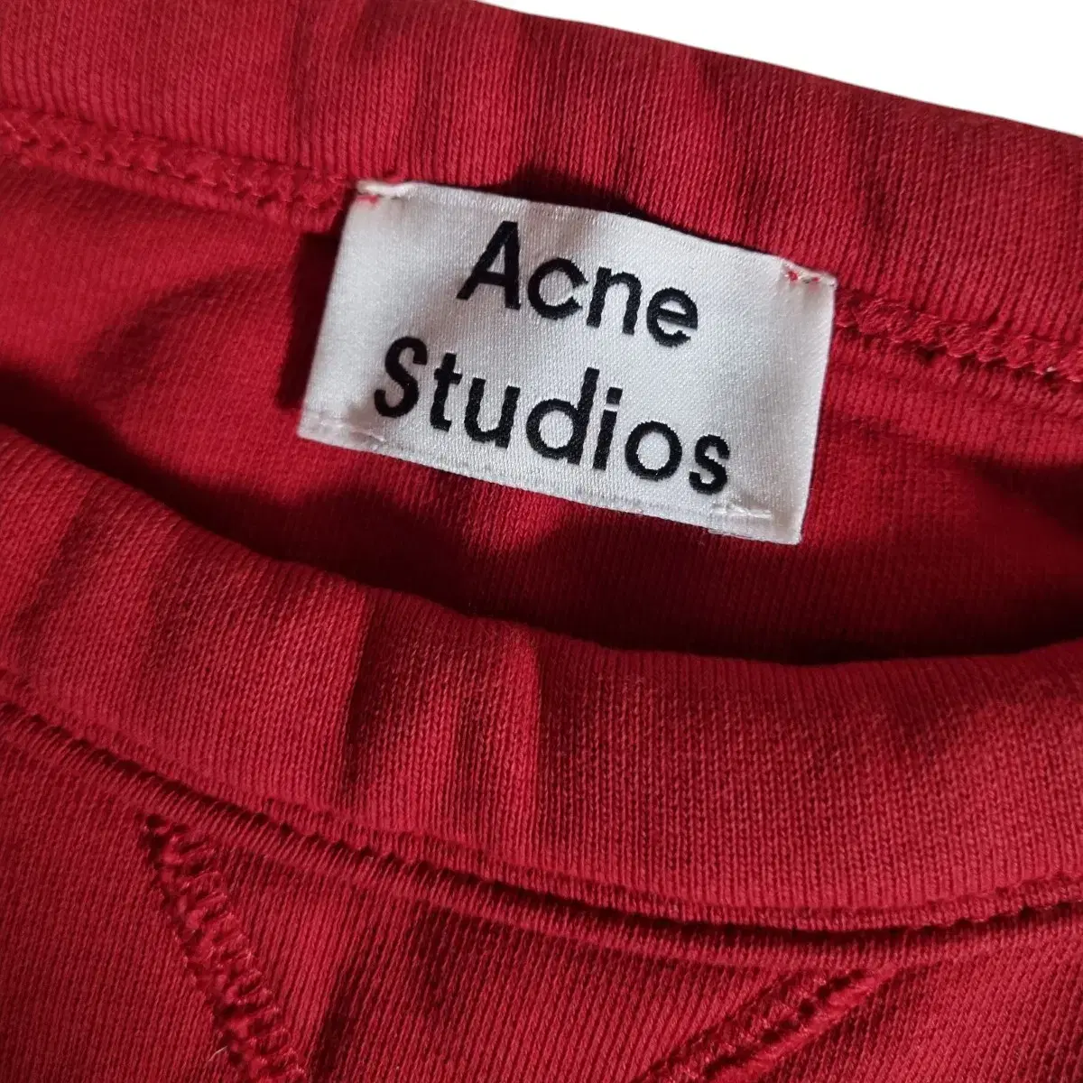 ACNE Studios 아크네스튜디오 라운드 맨투맨