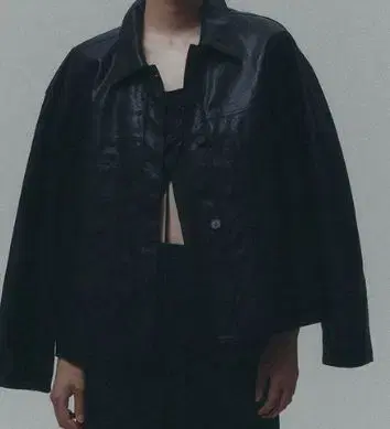 지비에이치어패럴 FAUX LEATHER JACKET BLACK 가죽자켓