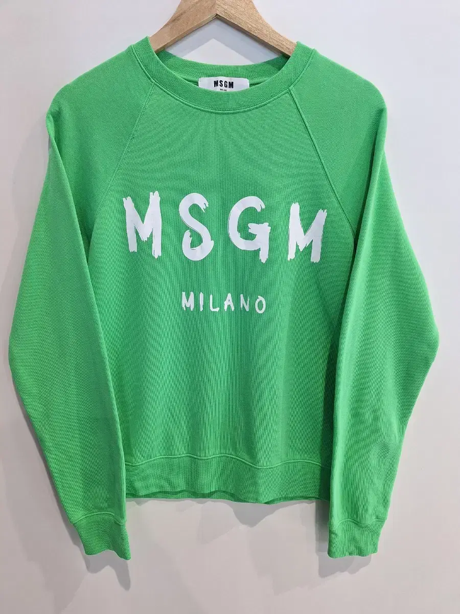 MSGM 엠에스지엠 맨투맨