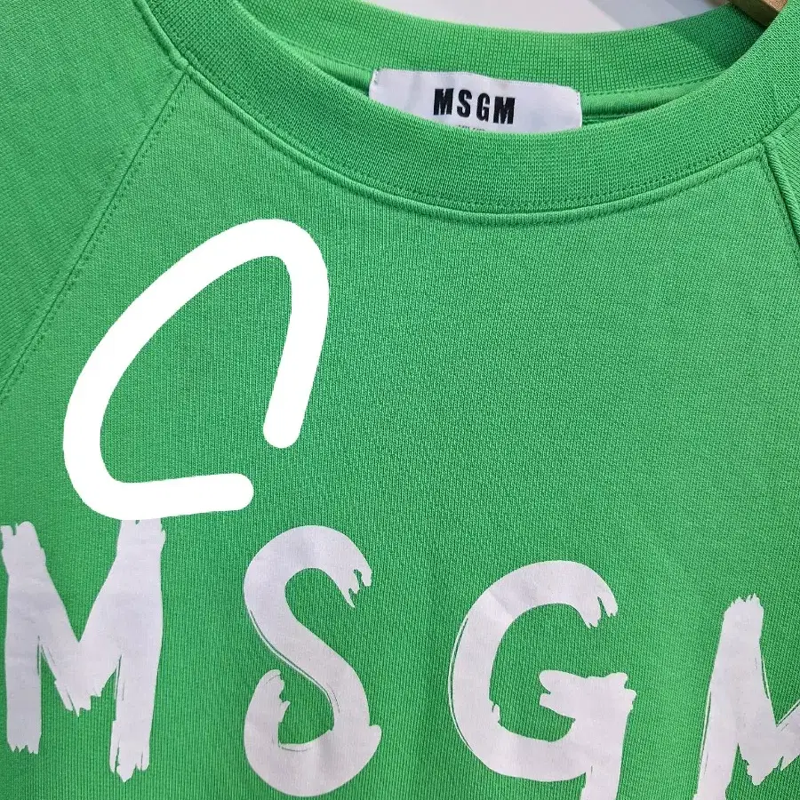 MSGM 엠에스지엠 맨투맨