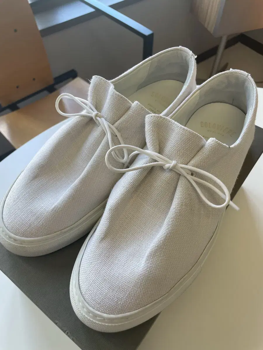 솔로비에르 JIM CANVAS FAB WHITE 270