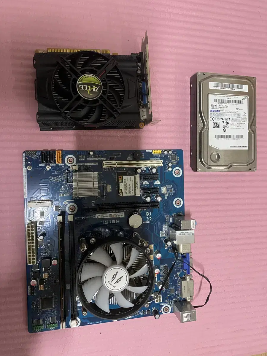 컴퓨터 반본체 CPU i5 4590 H81m AXL GTX740-1G58