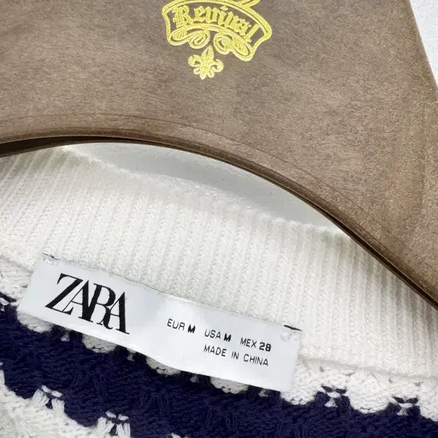 588 ZARA 자라 니트 (M 28)