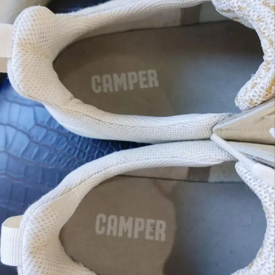 CAMPER 캠퍼 남성 돈피 스니커즈