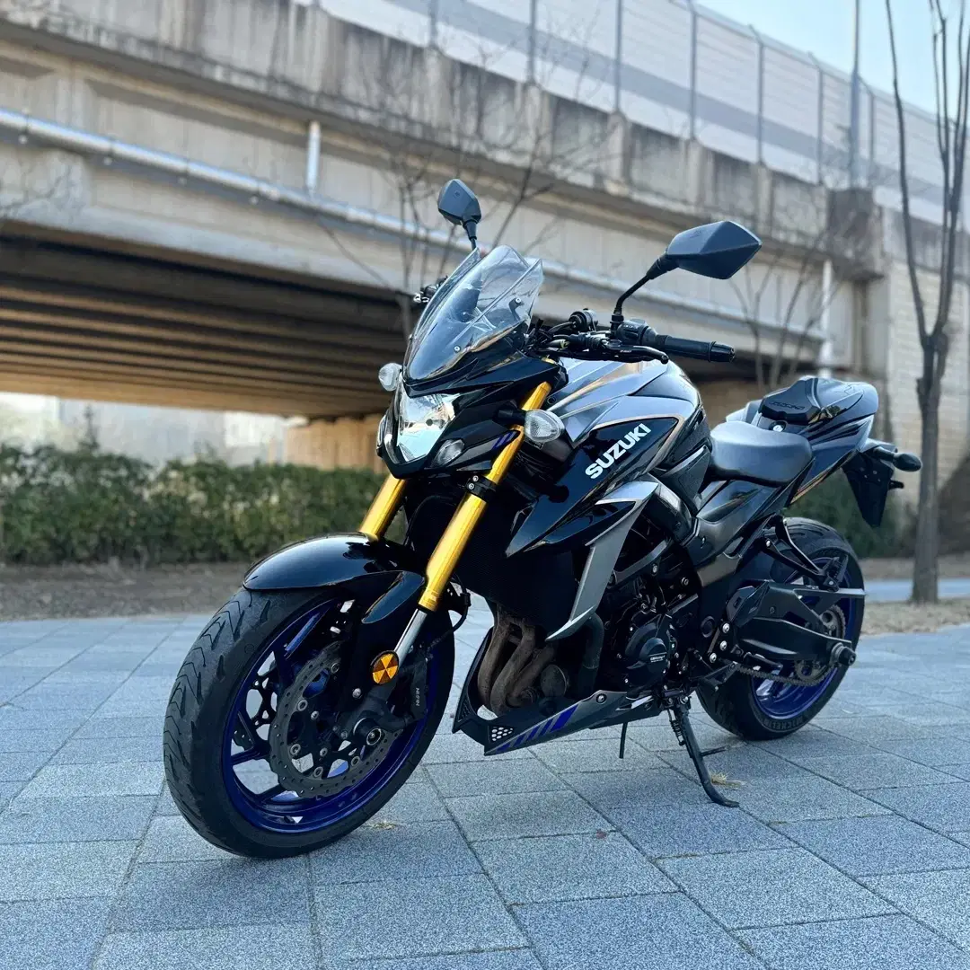 스즈키 GSX S750 2021년식 판매 합니다.