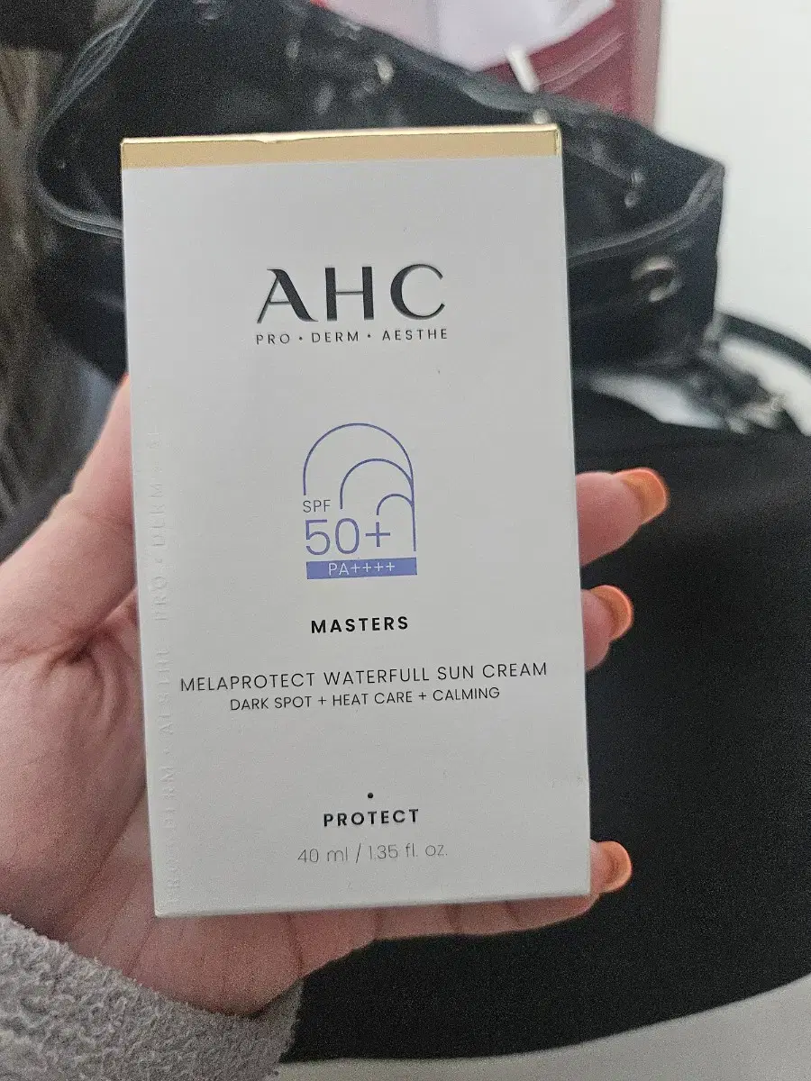 새상품 AHC 마스터스 멜라프로텍트 워터풀