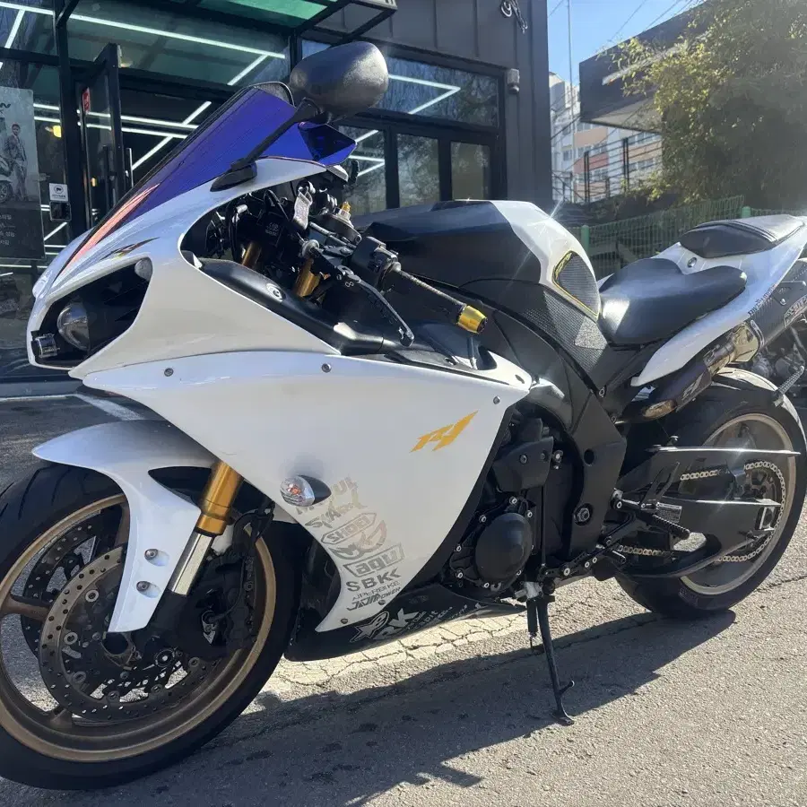 2013년 yzf- r1 백뱅r1 6만km 판매합니다