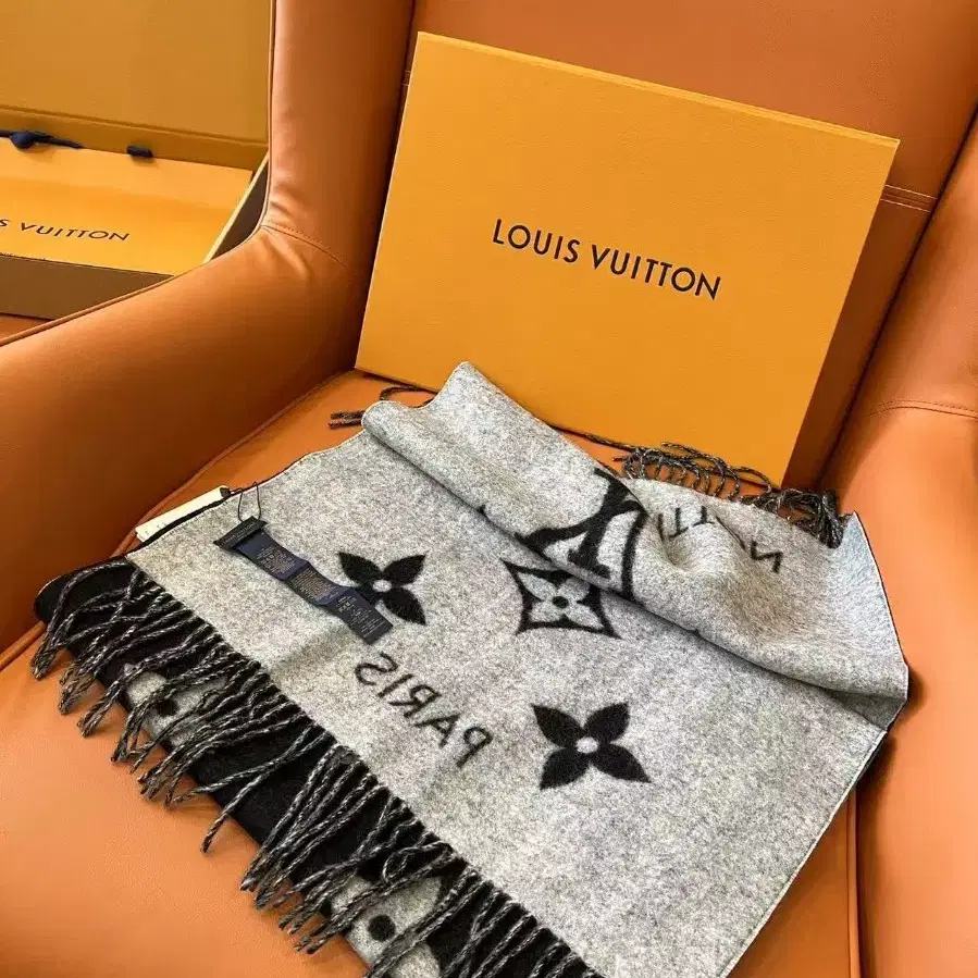 해외 구매LOUIS VUITTON 루이뷔통 스카프