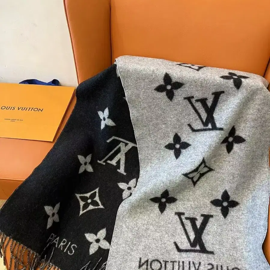 해외 구매LOUIS VUITTON 루이뷔통 스카프