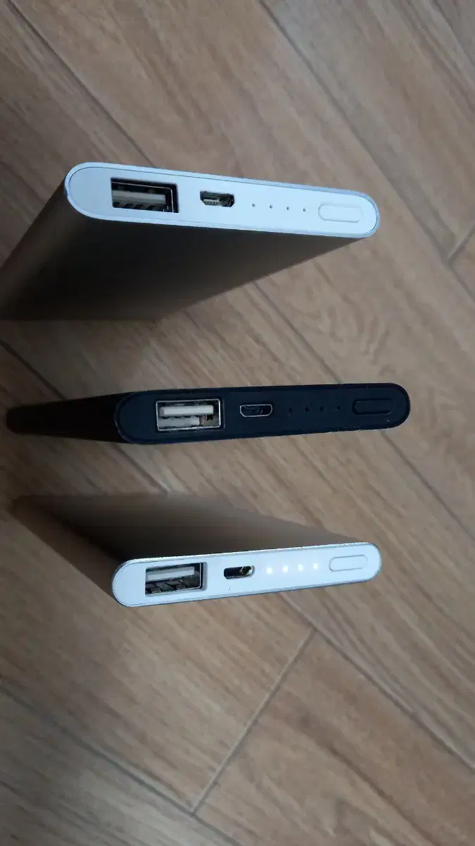 슬림형 USB 보조배터리 3개