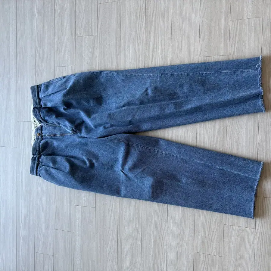 NEAT CHINO SEAISLAND DENIM (BLUE)