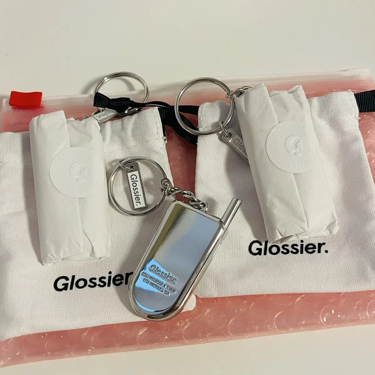 (새상품) 글로시에 키링 Glossier LA 거울 키체인