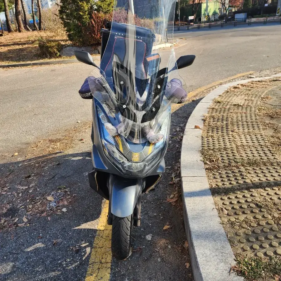 23년식 PCX125 팝니다