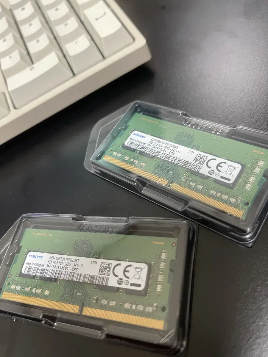 심성 2400mhz ddr4  sdram 8gb*2개