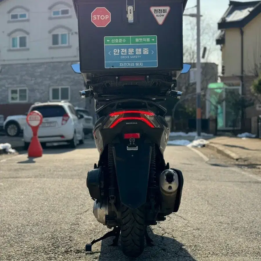 혼다 pcx125 23년형 풀세팅차량 판매합니다.