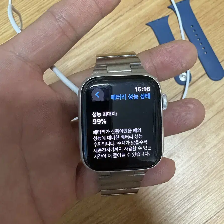 애플워치 SE2 44mm gps 실버 판매합니다.